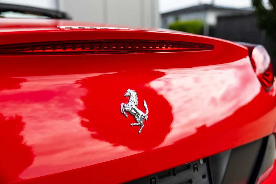 2010 Ferrari California - Image 18 of 31