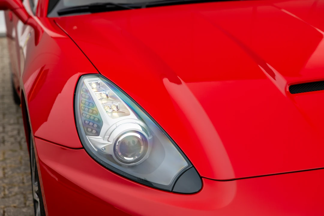 2010 Ferrari California - Image 21 of 31