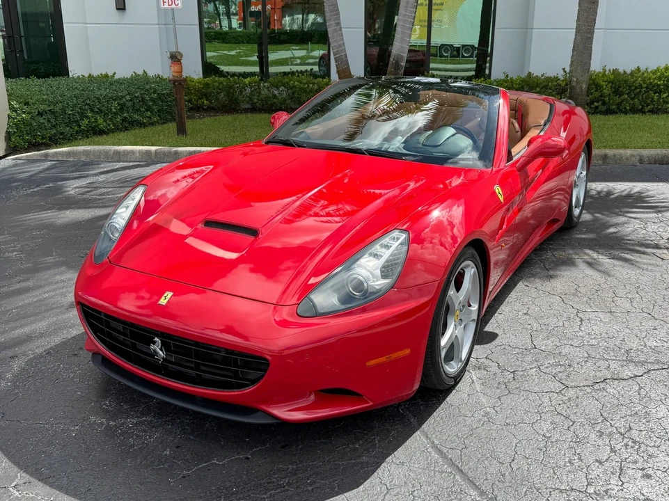 2010 Ferrari California - Image 18 of 21