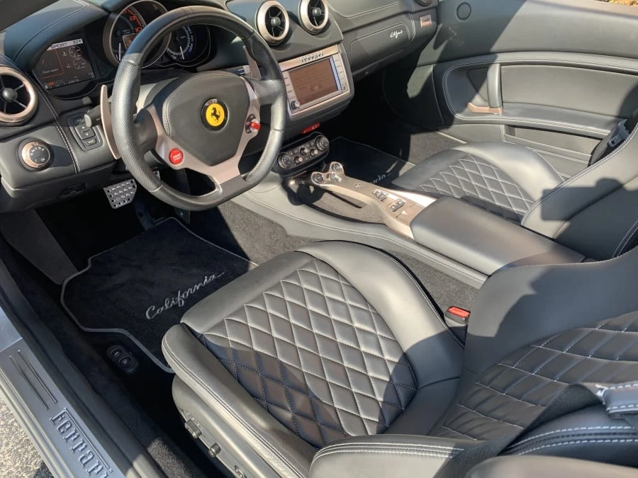 2010 Ferrari California - Image 4 of 10