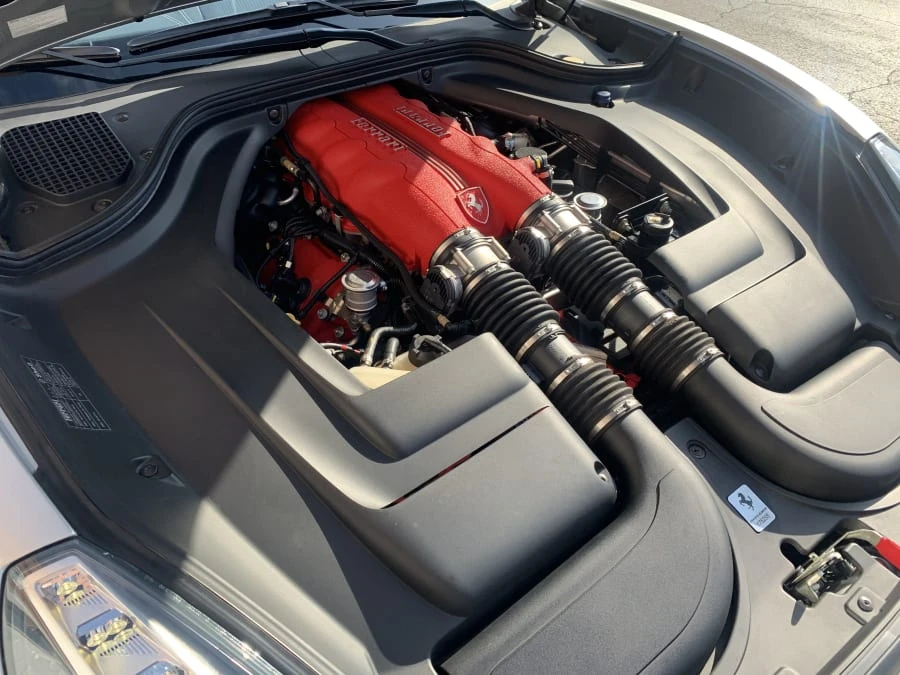 2010 Ferrari California - Image 7 of 10