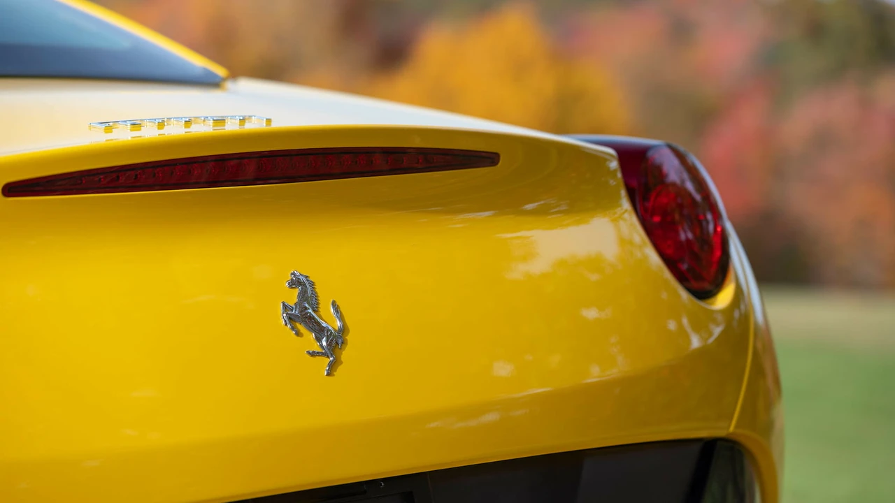 2010 Ferrari California - Image 17 of 31