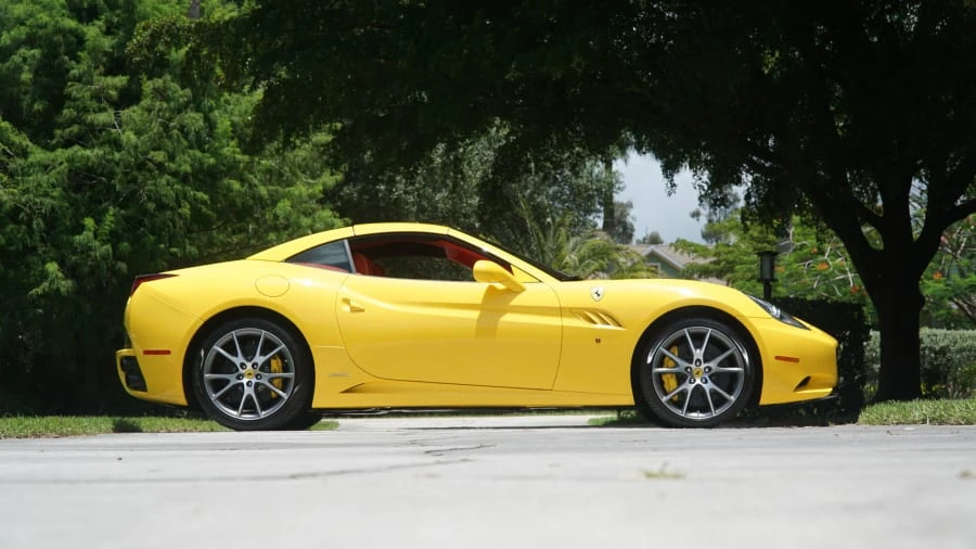 2010 Ferrari California - Image 10 of 19