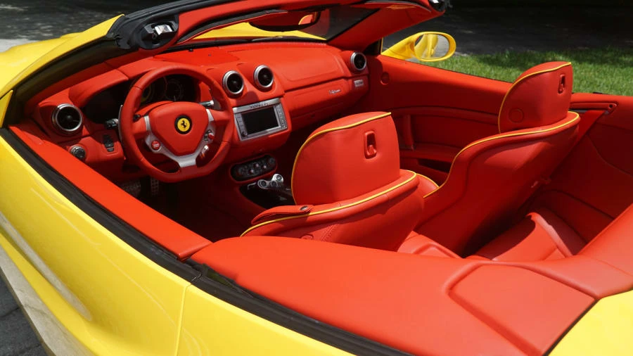 2010 Ferrari California - Image 4 of 19