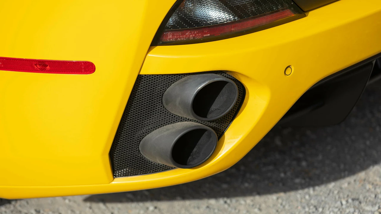 2010 Ferrari California - Image 22 of 31