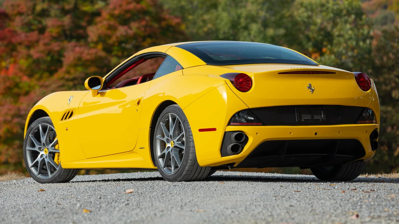 2010 Ferrari California - Image 3 of 31