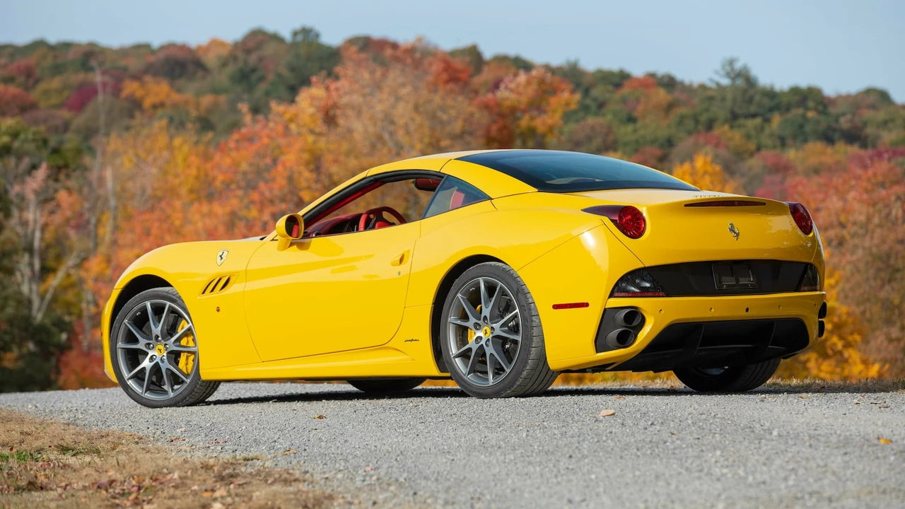 2010 Ferrari California - Image 30 of 31