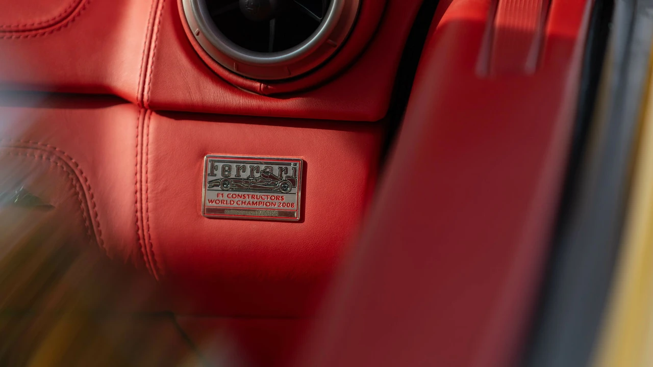 2010 Ferrari California - Image 31 of 31