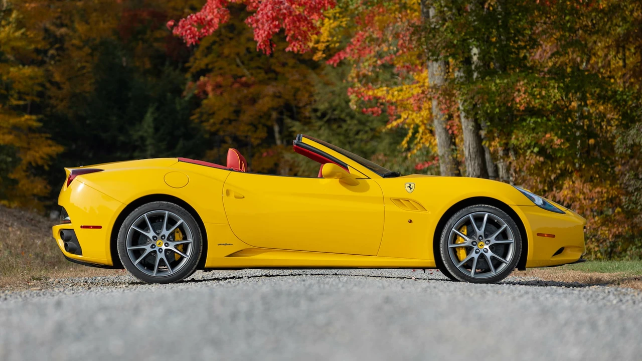 2010 Ferrari California - Image 8 of 31
