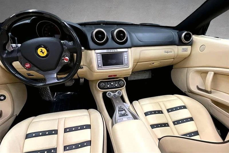 2010 Ferrari California - Image 12 of 17