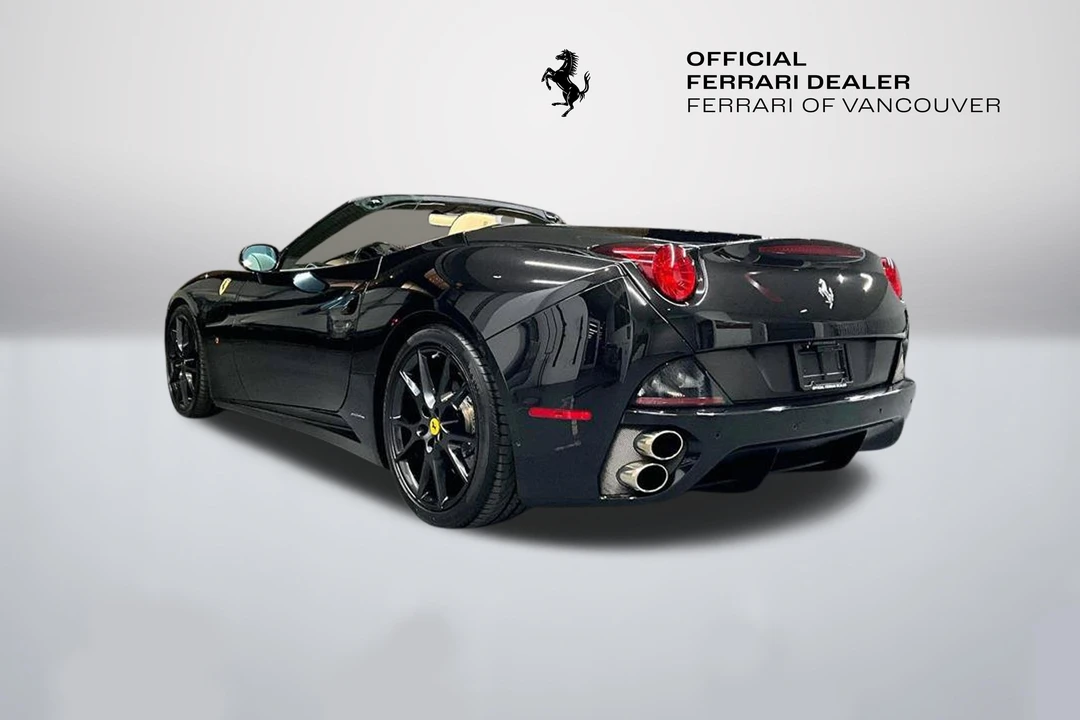2010 Ferrari California - Image 16 of 17