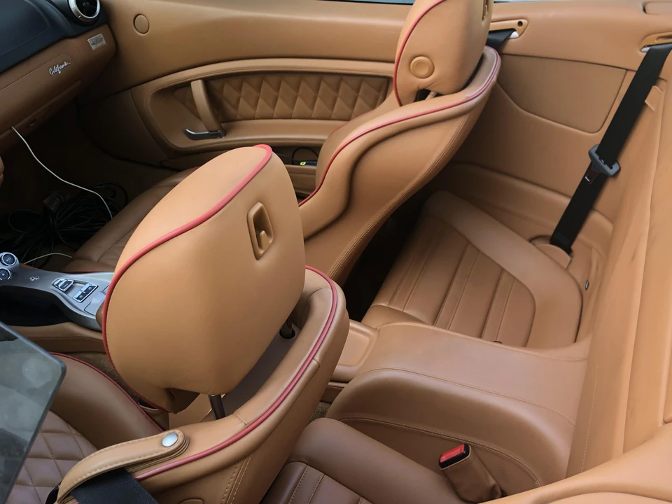2010 Ferrari California - Image 25 of 31
