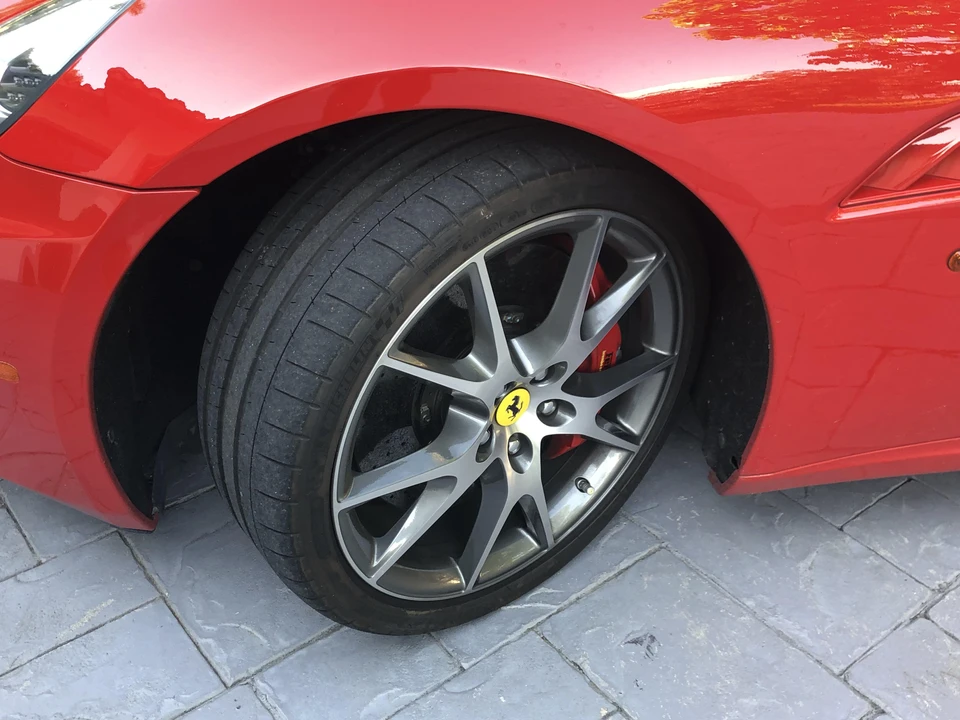 2010 Ferrari California - Image 18 of 31