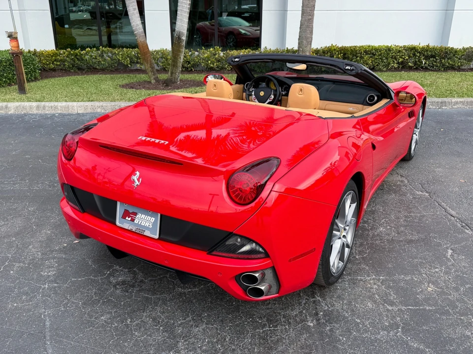 2010 Ferrari California - Image 16 of 21