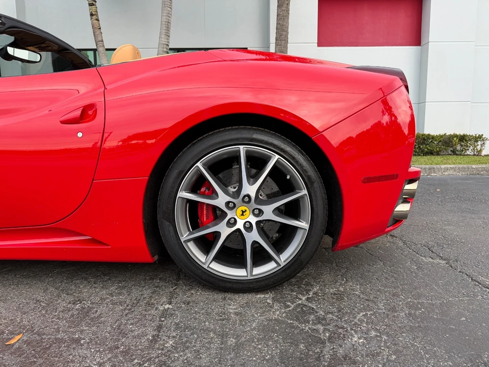 2010 Ferrari California - Image 10 of 21