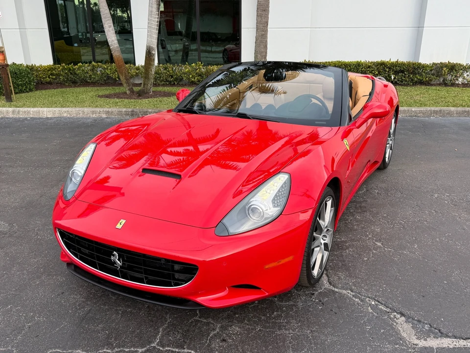2010 Ferrari California - Image 7 of 21