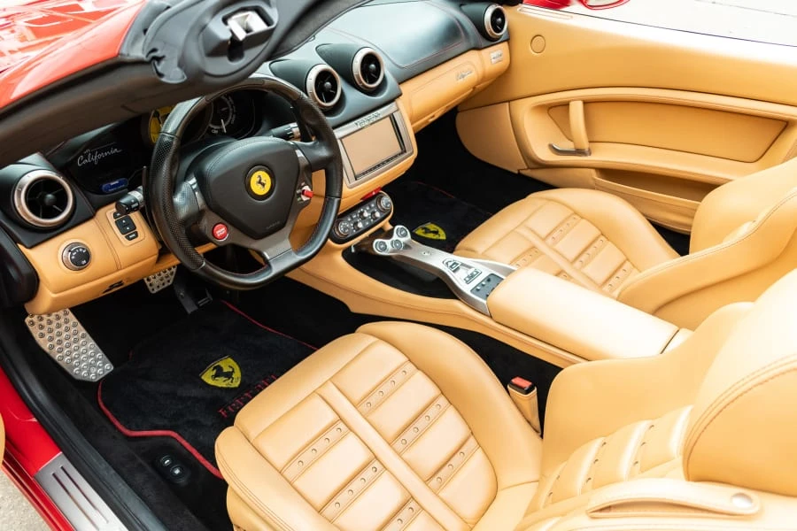 2010 Ferrari California - Image 12 of 31