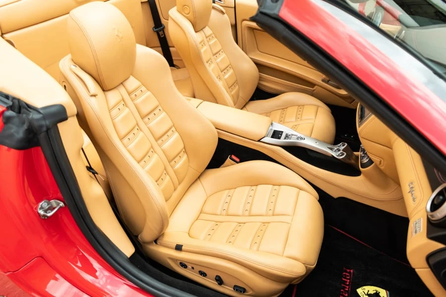 2010 Ferrari California - Image 15 of 31
