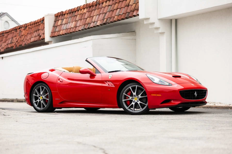 2010 Ferrari California - Image 7 of 31