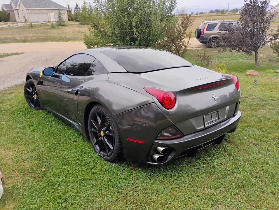 2010 Ferrari California - Image 2 of 21