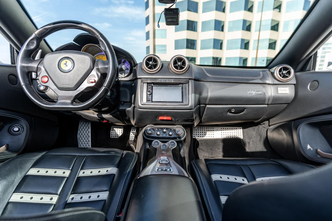 2010 Ferrari California - Image 30 of 31