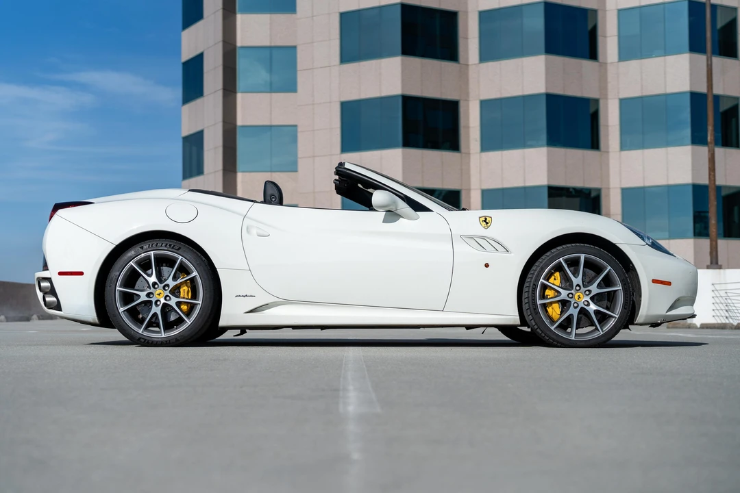 2010 Ferrari California - Image 10 of 31