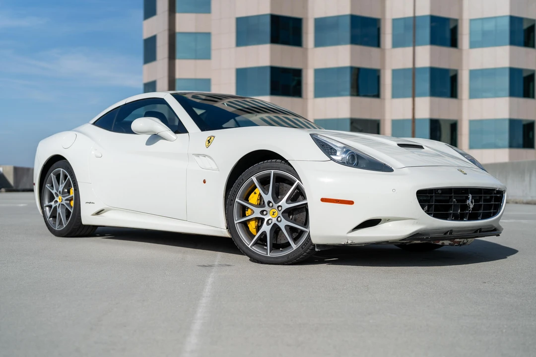 2010 Ferrari California - Image 17 of 31