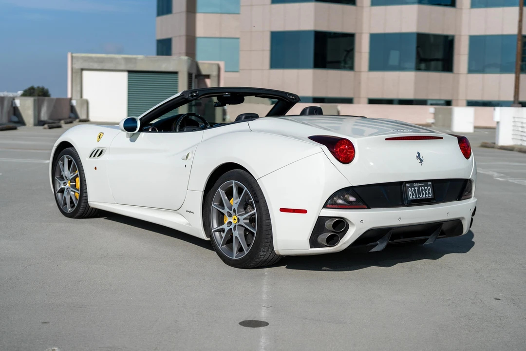 2010 Ferrari California - Image 7 of 31