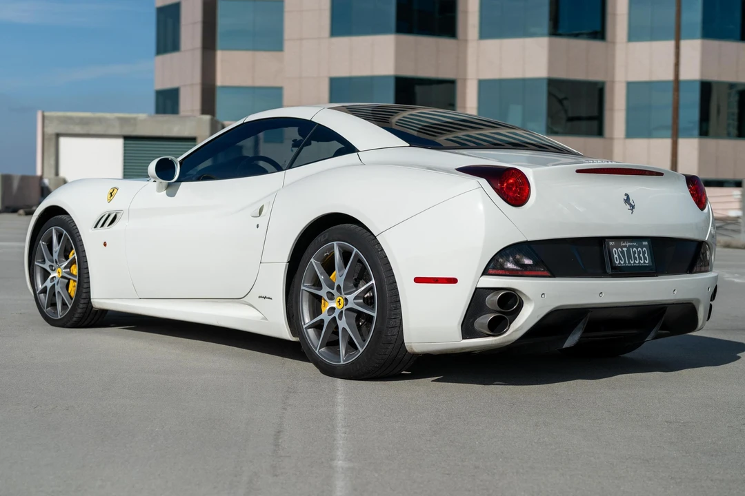 2010 Ferrari California - Image 4 of 31