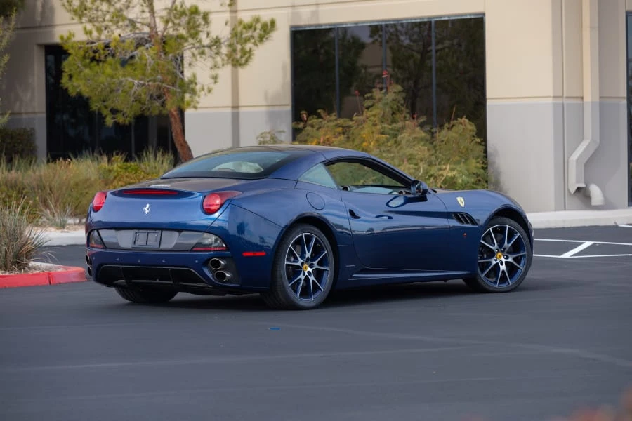 2010 Ferrari California - Image 11 of 31