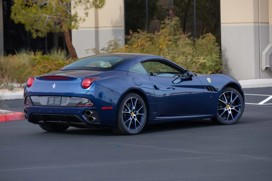 2010 Ferrari California - Image 13 of 31
