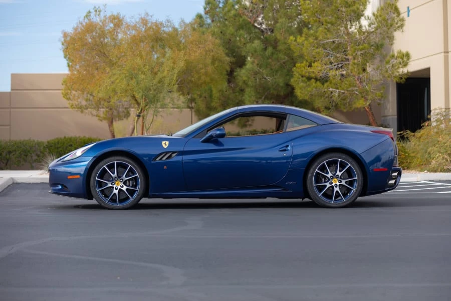 2010 Ferrari California - Image 10 of 31