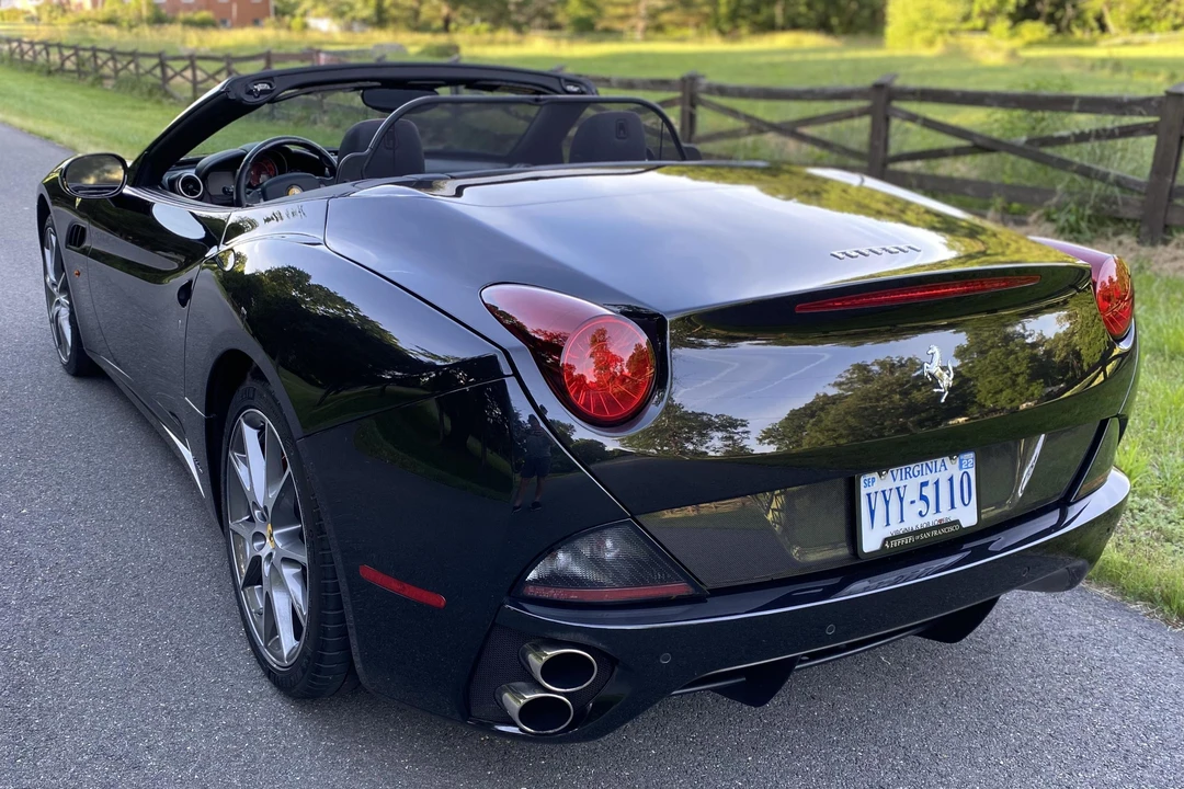 2010 Ferrari California - Image 4 of 31