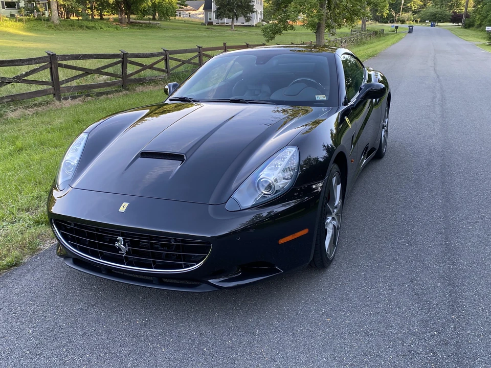 2010 Ferrari California - Image 6 of 31
