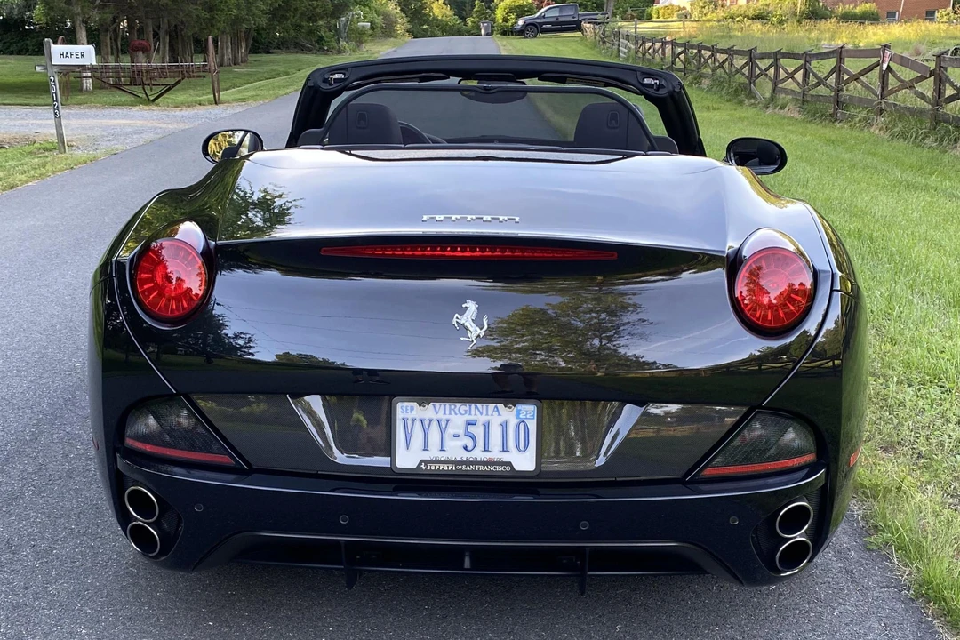 2010 Ferrari California - Image 5 of 31