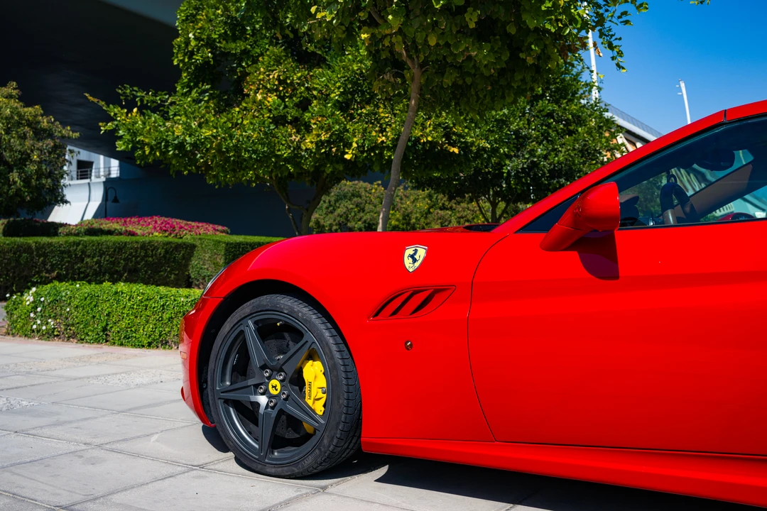 2010 Ferrari California - Image 26 of 31