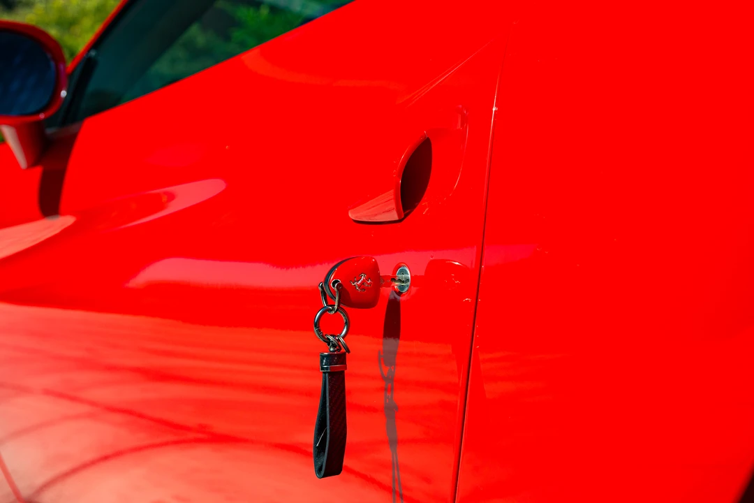2010 Ferrari California - Image 15 of 31