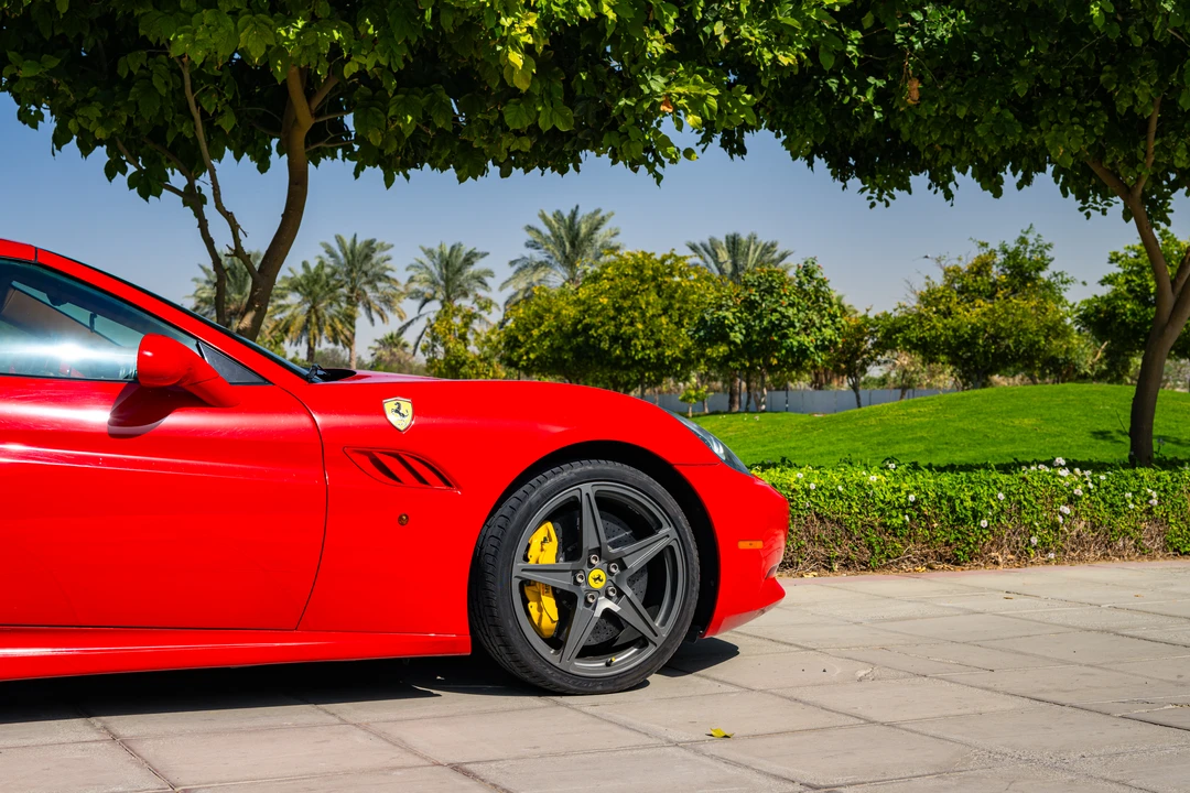 2010 Ferrari California - Image 30 of 31