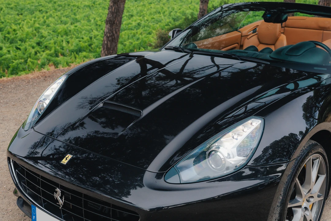 2010 Ferrari California - Image 30 of 31