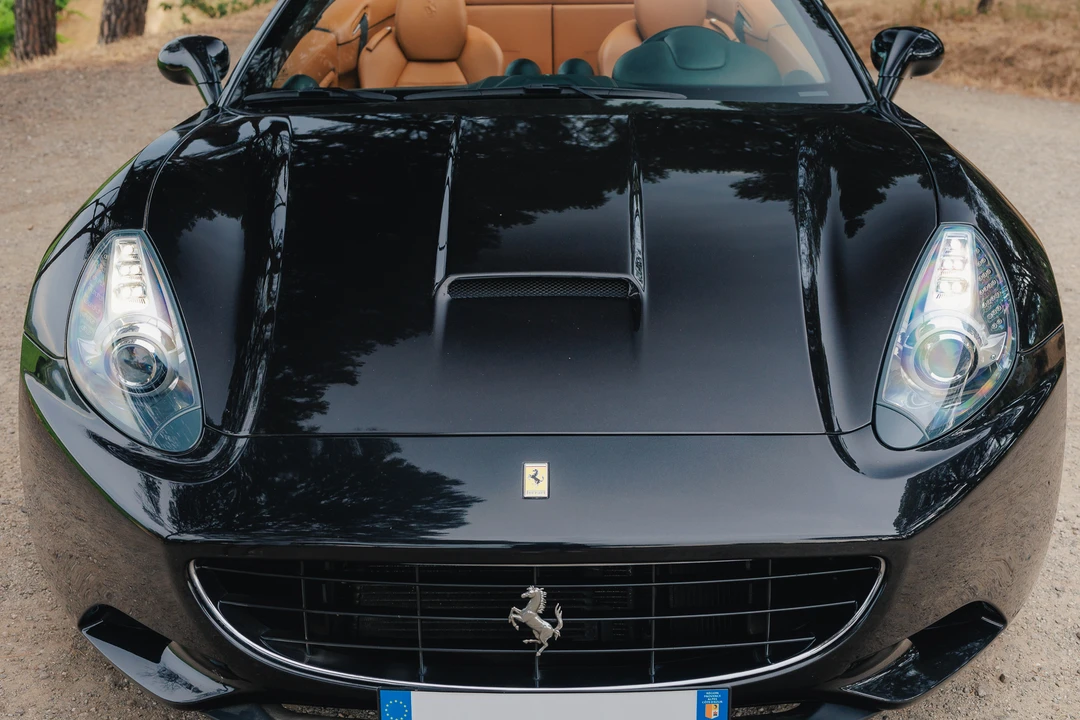 2010 Ferrari California - Image 15 of 31