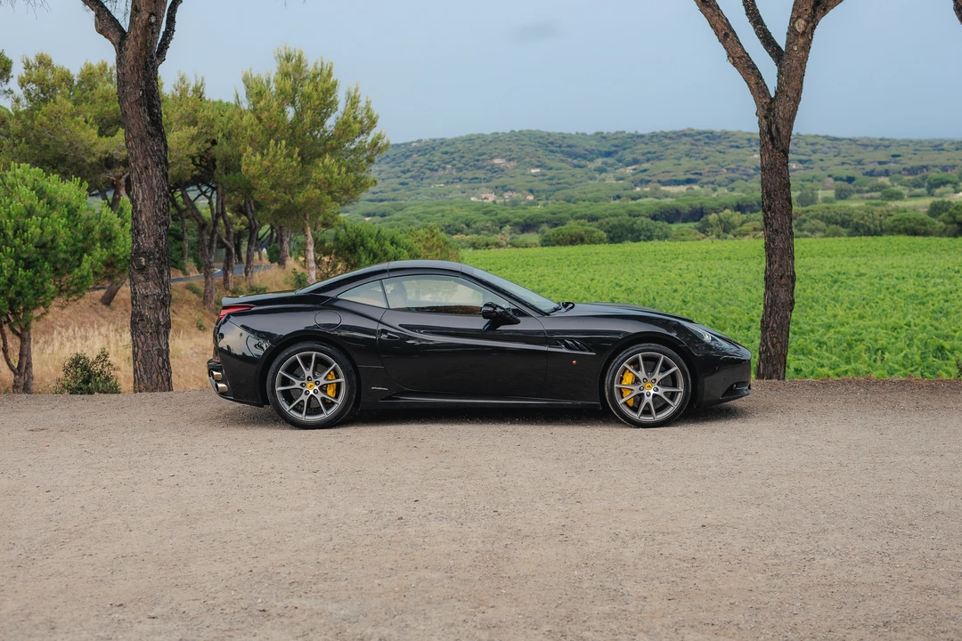 2010 Ferrari California - Image 8 of 31