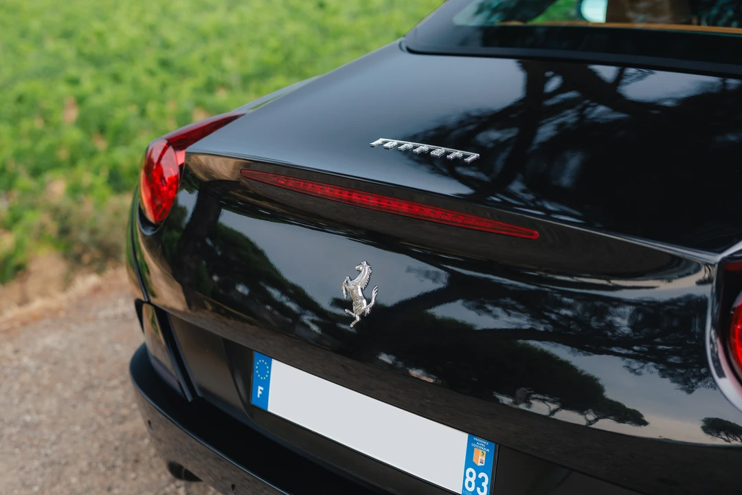 2010 Ferrari California - Image 18 of 31