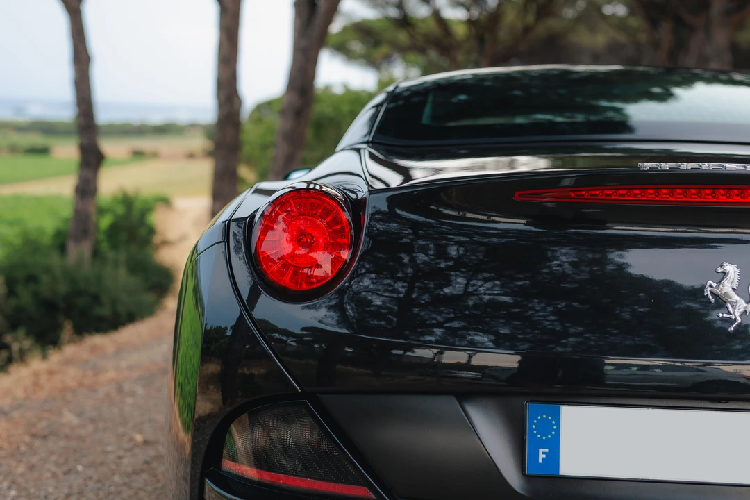 2010 Ferrari California - Image 26 of 31