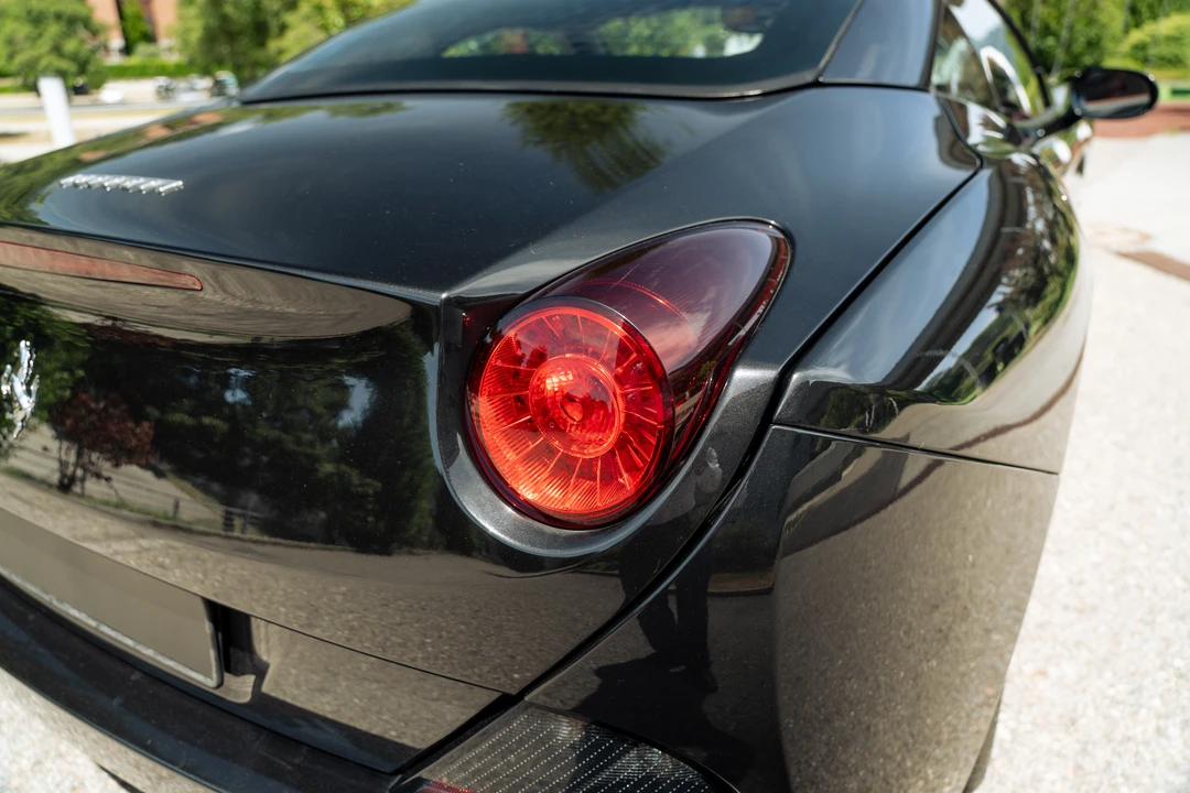 2010 Ferrari California - Image 11 of 31