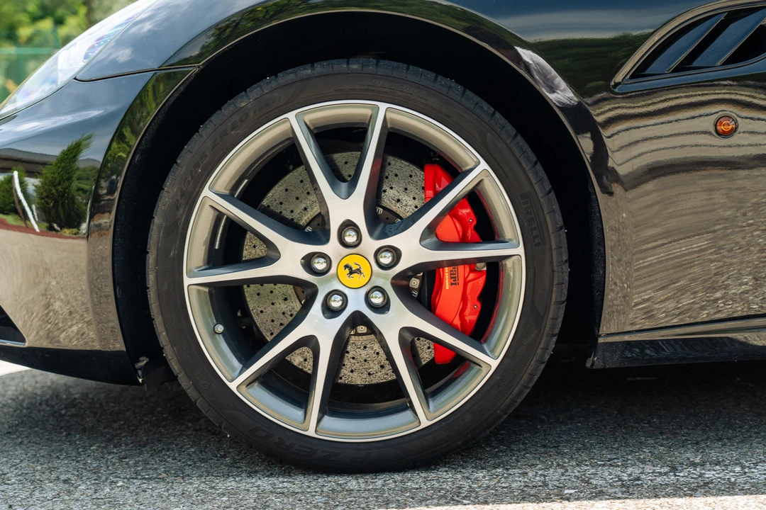 2010 Ferrari California - Image 29 of 31