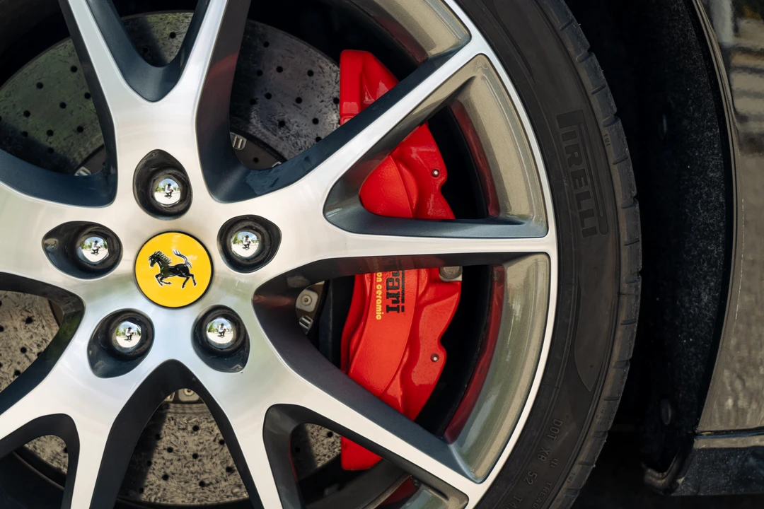 2010 Ferrari California - Image 30 of 31
