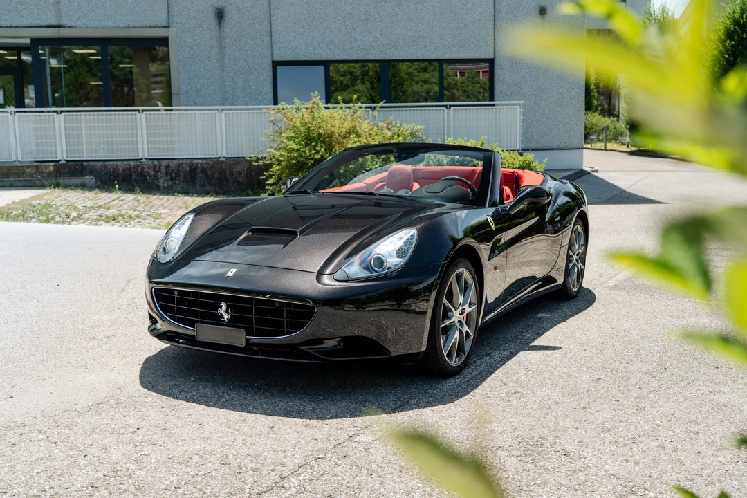 2010 Ferrari California - Image 7 of 31
