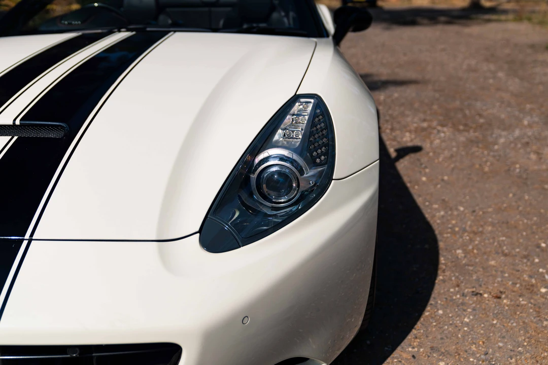 2010 Ferrari California - Image 25 of 31