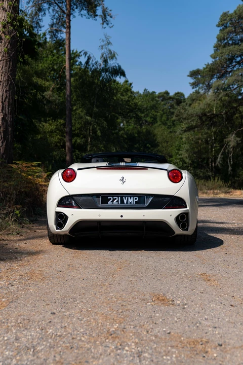 2010 Ferrari California - Image 20 of 31
