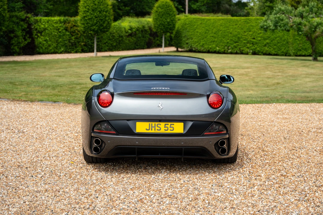 2010 Ferrari California - Image 15 of 31